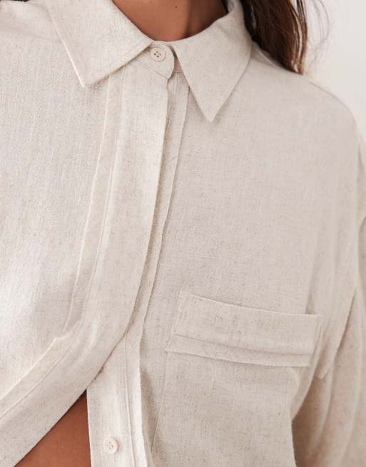 ARRANGE - Oversized overhemd met cargozak in wit, deel van co-ord set, 2 van 4