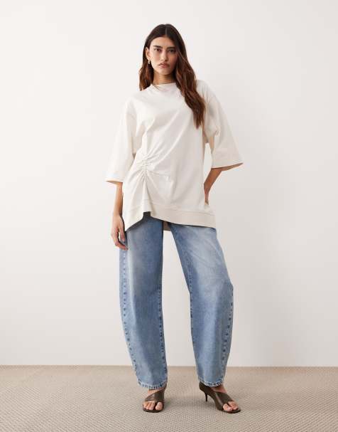 ARRANGE - Oversized råhvid T-shirt med rynkede sider - view 1