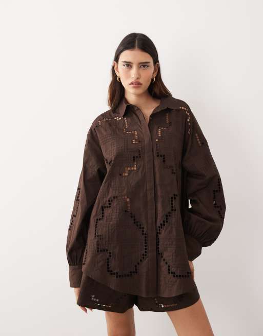 ARRANGE oversized shirt with cutwork embroidery in chocolate (part of a set), 2 of 4