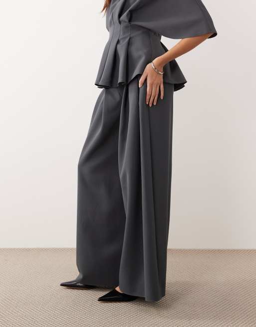 ARRANGE - Pantalon d'ensemble ample et élégant à taille plissée - Anthracite, 2 de 5