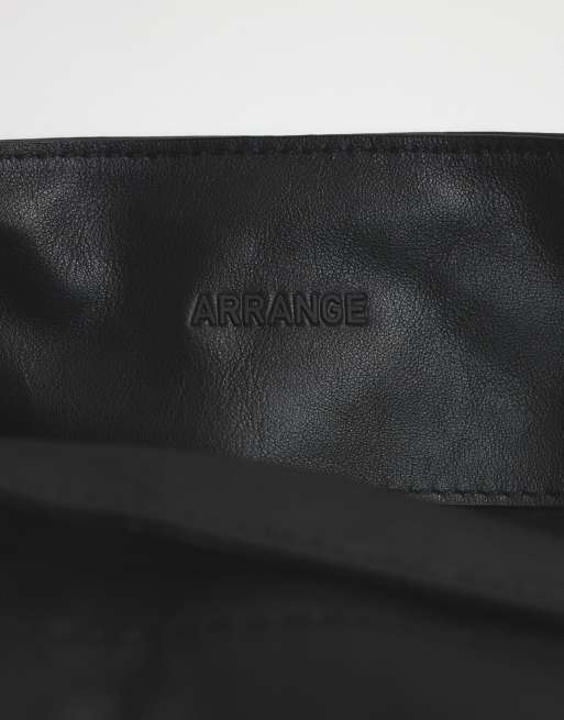 ARRANGE Pillow leather bag in black, 3 of 6