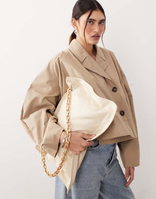ARRANGE Pillow leather bag in buttermilk, 2 of 5
