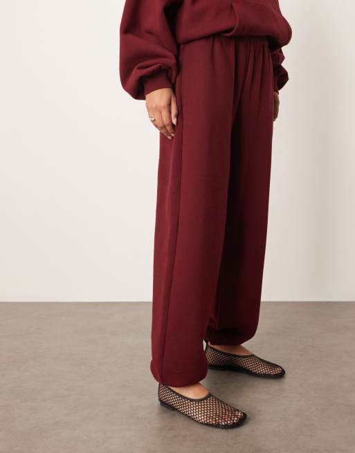 ARRANGE - Premium - Bordeaux oversized joggingbukser med tætsiddende buksekanter i kraftigt stof, 2 af 5