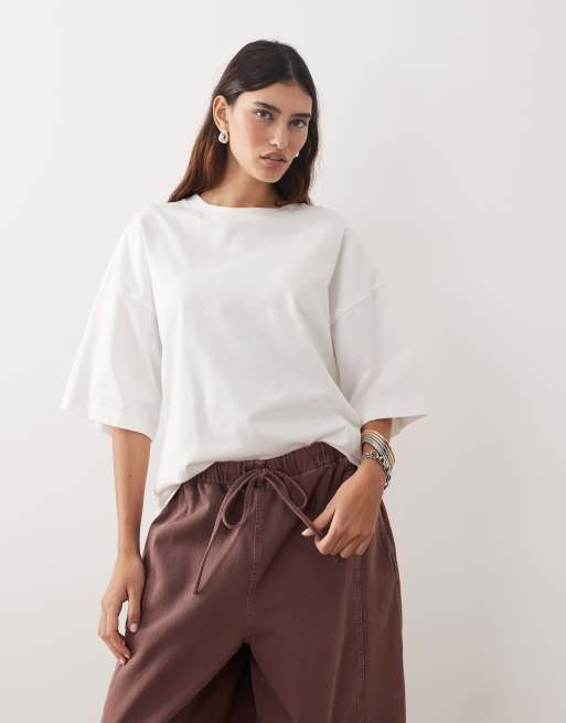 ARRANGE - Premium - Hvid og oversized T-shirt i kraftigt materiale, 3 af 4
