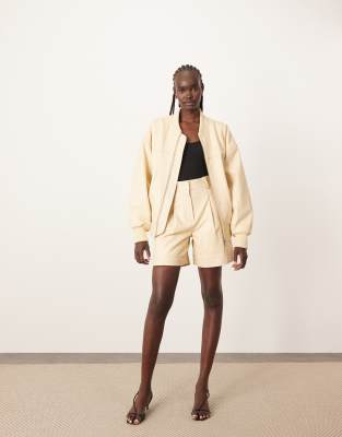 Arrange Premium Leather City Shorts In Yellow