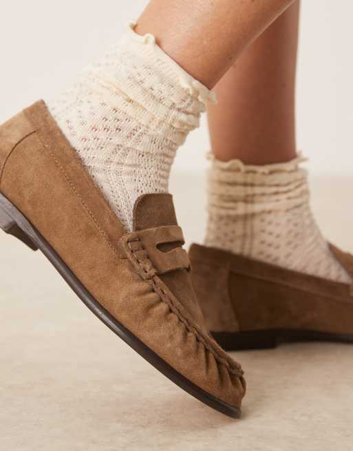 ARRANGE Premium leather loafers in tan suede