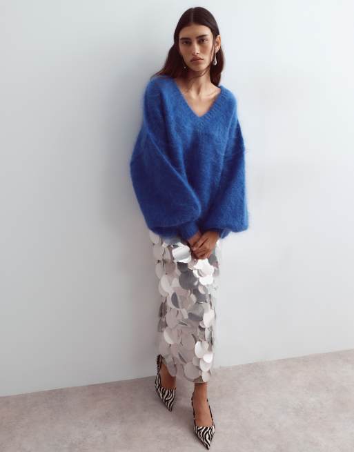 ARRANGE premium oversized mohair rich v-neck sweater in cobalt blue, 4 of 4
