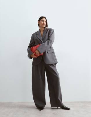 Arrange Premium Oversized Wool Blazer With Contrast Stripe Lining In Grey