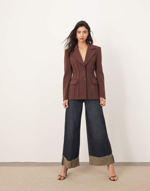 ARRANGE premium sculpted blazer in chocolate