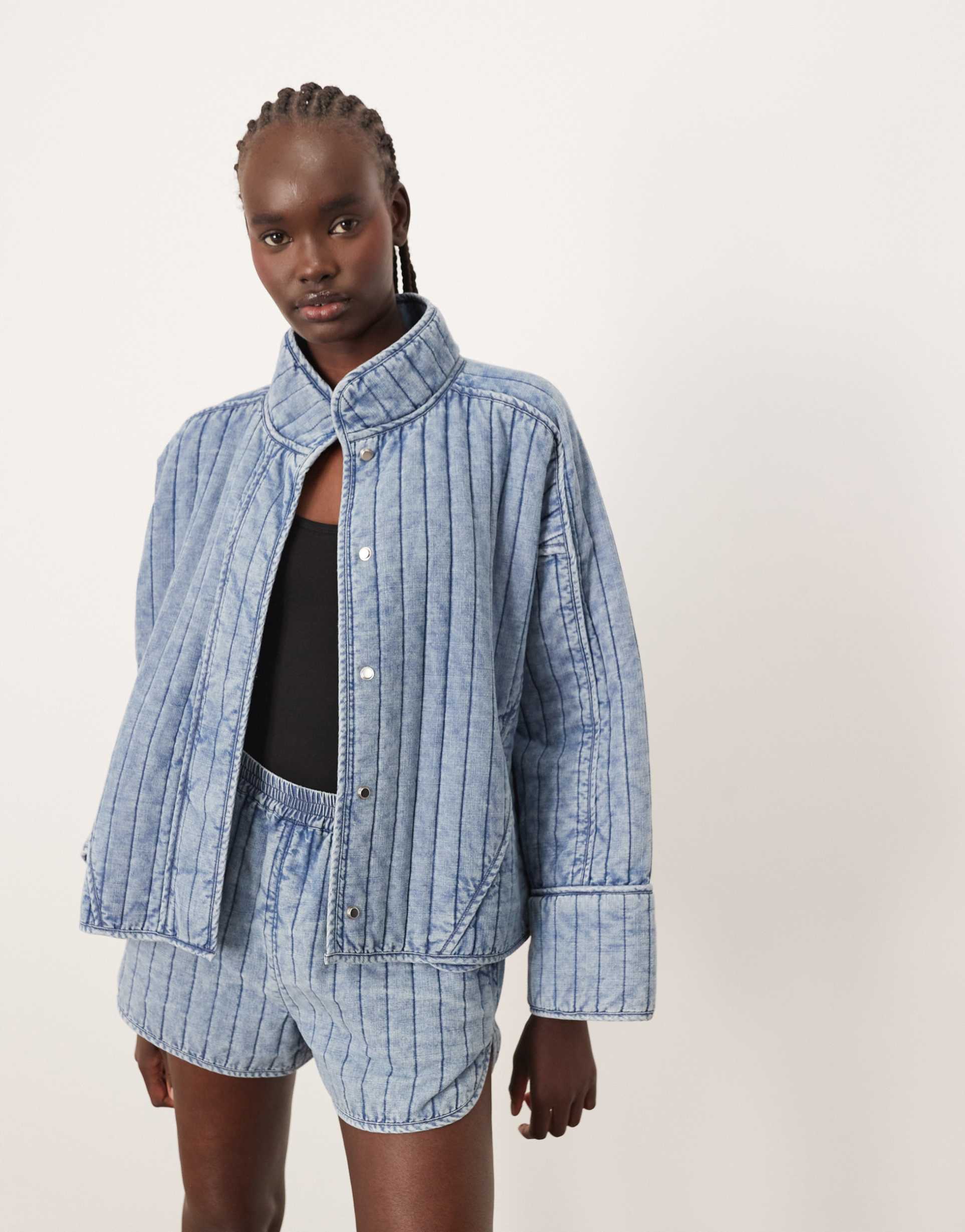 arrange quilted distressed-look boxy jacket with wide sleeves in washed blue - part of a set
