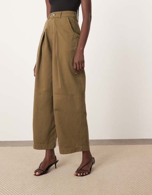 ARRANGE Remi casual twill barrel trouser in olive green