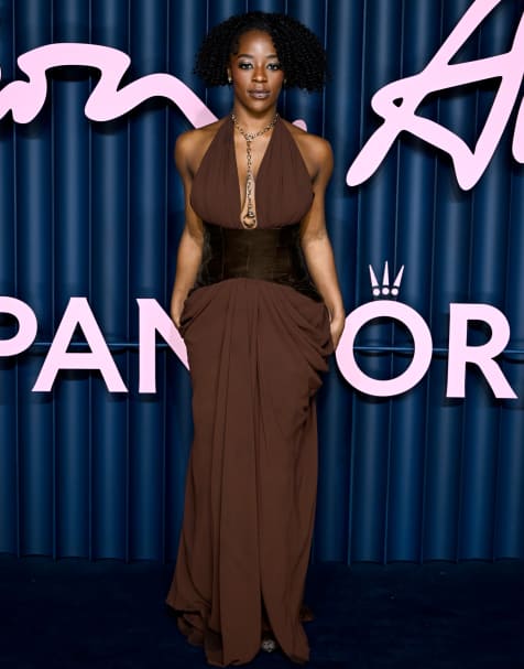 ARRANGE - Robe dos nu longue et cintrée à la taille en velours avec traîne et décolleté plongeant - Chocolat - view 1