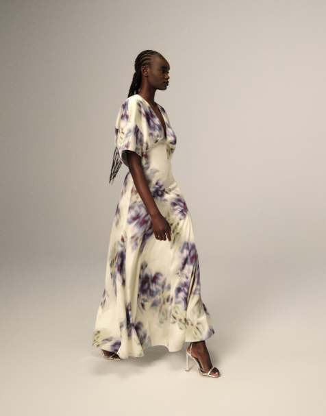 ARRANGE - Robe longue à épaulettes en satin style années 30 moderne - Imprimé fleurs floues - view 1