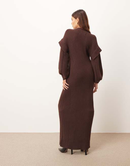 ARRANGE - Robe longue en maille côtelée à col en V avec épaules détaillées - Chocolat, 4 de 4