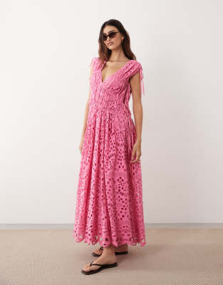 Robe longue évasée en broderie anglaise avec cordon de serrage - Rose vif 42