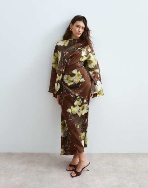 ARRANGE robe longue satinée à manches longues avec drapé imprimé floral chocolat - view 1