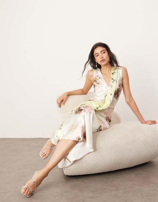 ARRANGE - Robe mi-longue à empiècement asymétrique et imprimé fleurs variés