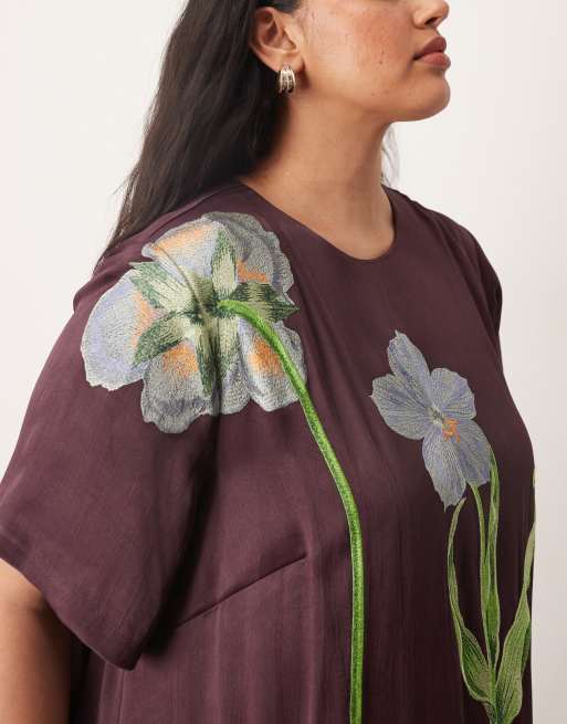 ARRANGE - Robe t-shirt longue en satin avec broderies fleuries - Chocolat, 2 de 4