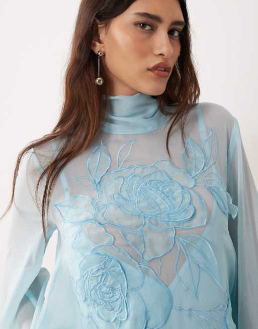 ARRANGE - Robe trapèze longue à appliqués fleurs avec manches bouffantes et col noué - Bleu, 3 de 4