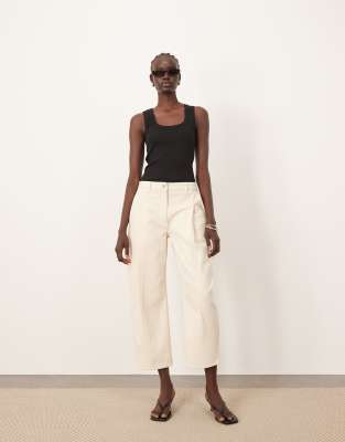 ARRANGE ARRANGE Rumi pleat detail barrel denim jean in ecru-White