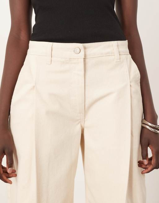 ARRANGE Rumi pleat detailing barrel leg denim jeans in ecru