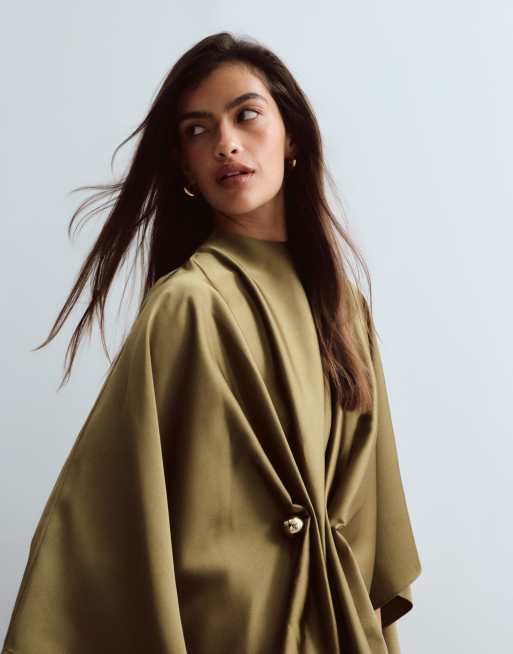 ARRANGE Satin-Top mit Drapierung und Metall-Details in Oliv, 3 von 4