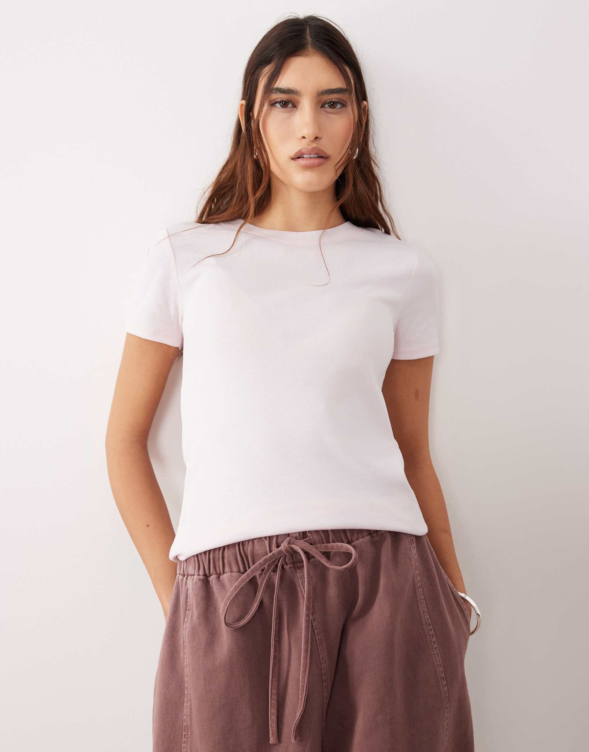 arrange sculpted crew neck t-shirt in pink