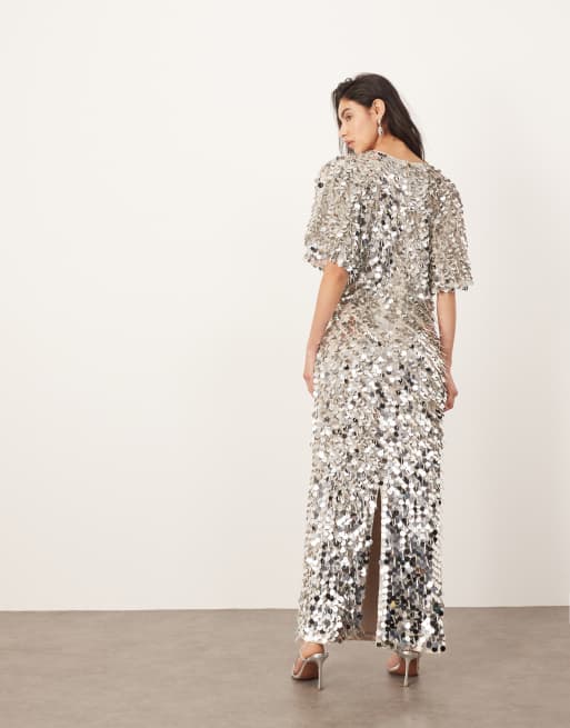 ARRANGE – Silberfarbenes Midikleid mit betonter Schulterpartie, Pailletten und Fransen, 3 von 4