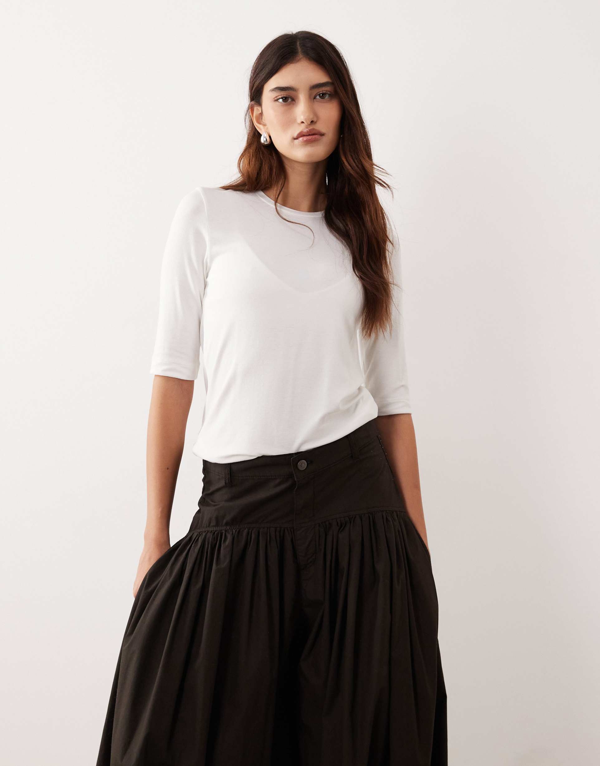 arrange slim fit half sleeve tee in white