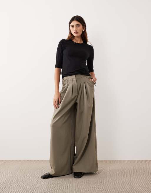 ARRANGE - Slim-fit T-shirt met halve mouwen in zwart, 2 van 4