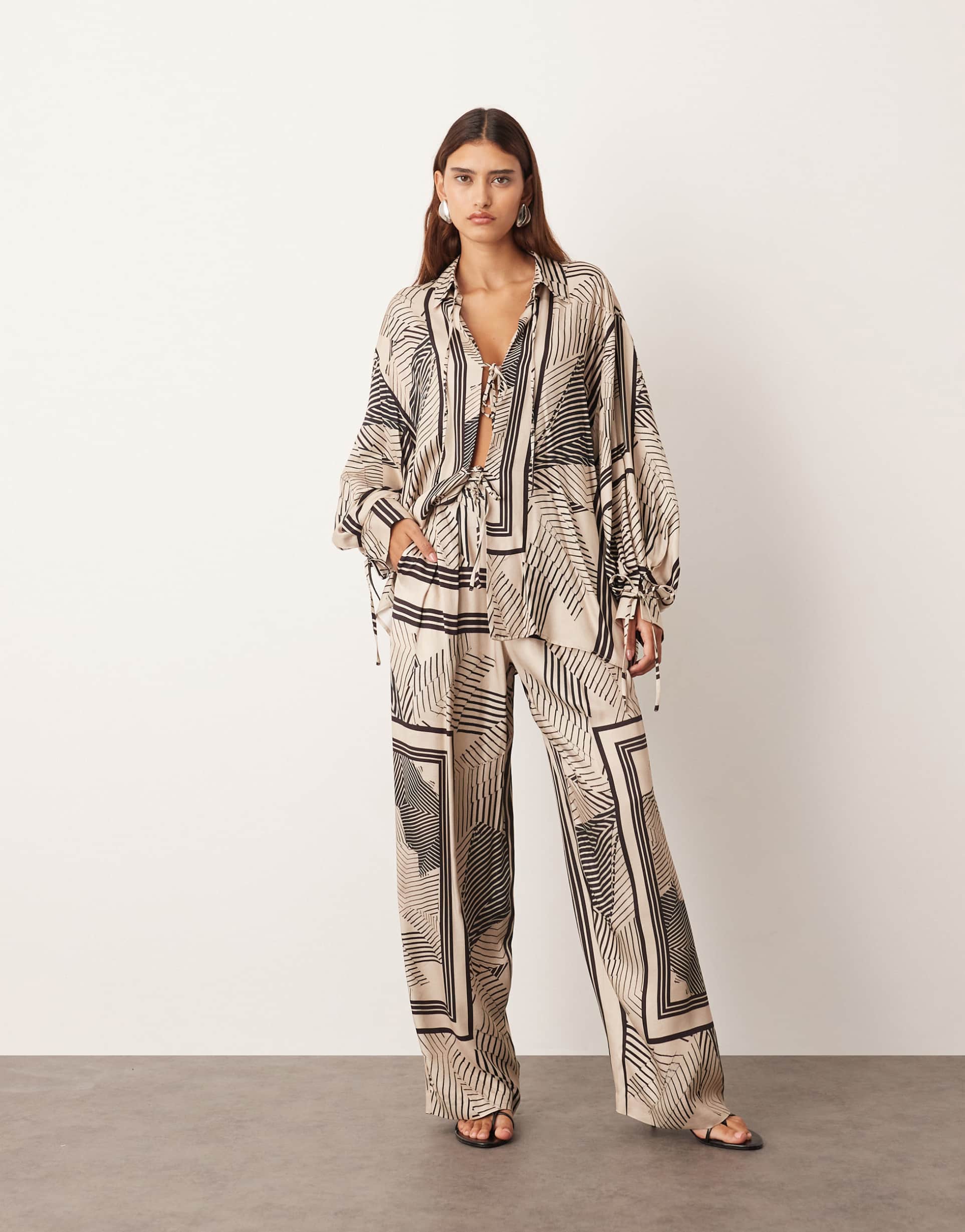 arrange soft pants in scarf print - part of a set