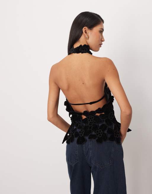 ARRANGE - Sort top med halterneck, udskæringer og broderier i vatteret fløjl, 3 af 4