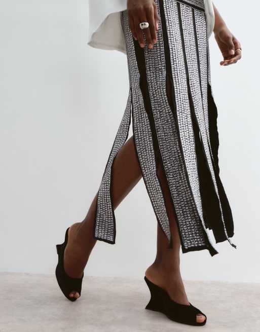 ARRANGE spódnica midi z ozdobnymi panelami i frędzlami u dołu w kolorze czarnym, 2 z 5
