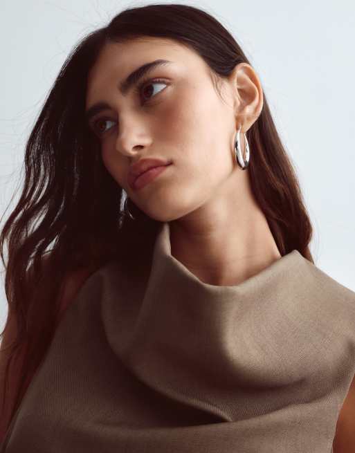 ARRANGE struktureret offshoulder midikjole med vid nederdel i brun, 4 af 4