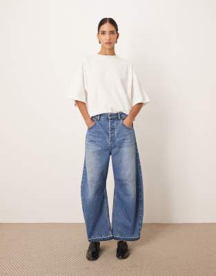 ARRANGE - Sydney - Cropped Jeans in verwaschenem Mittelblau mit herausgelassenem Saum