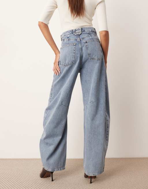 ARRANGE Sydney denim barrel leg jean in 90's light wash blue
