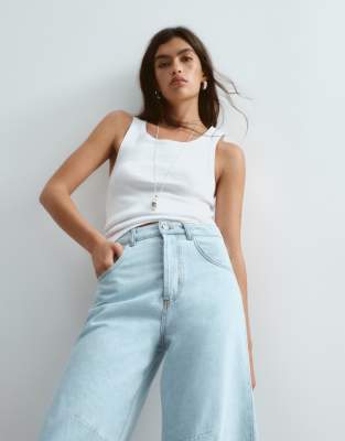 ARRANGE Sydney denim barrel leg jeans in blue light wash