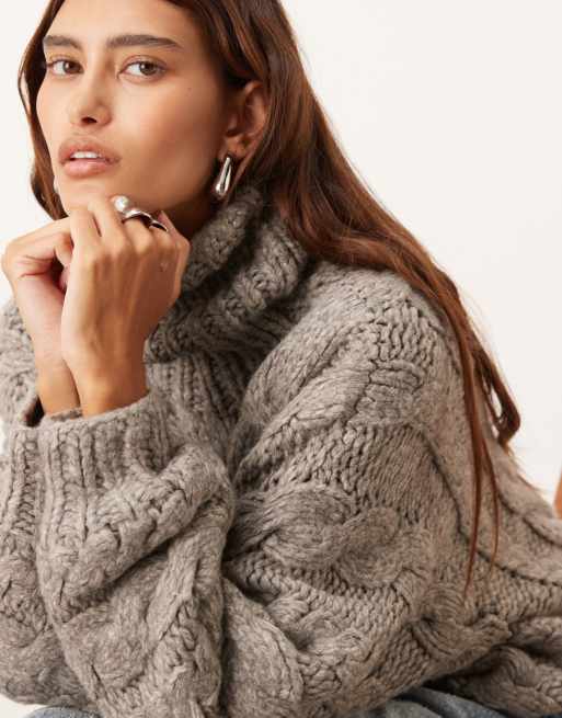 ARRANGE – Szary sweter z golfem z dzianiny o warkoczowym splocie, 3 z 4