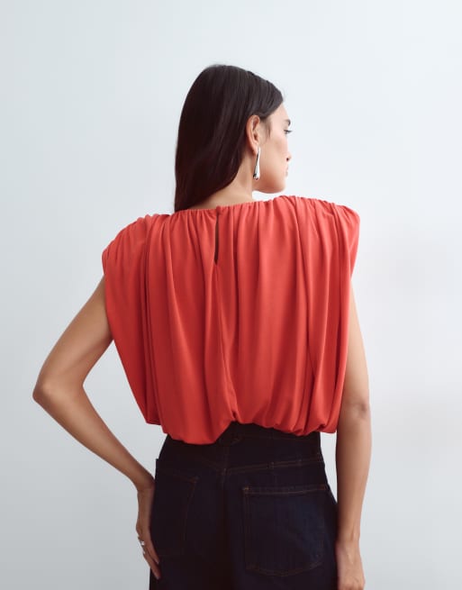 ARRANGE T-Shirt mit akzentuierten Schultern und Raffungen in Rot, 4 von 4