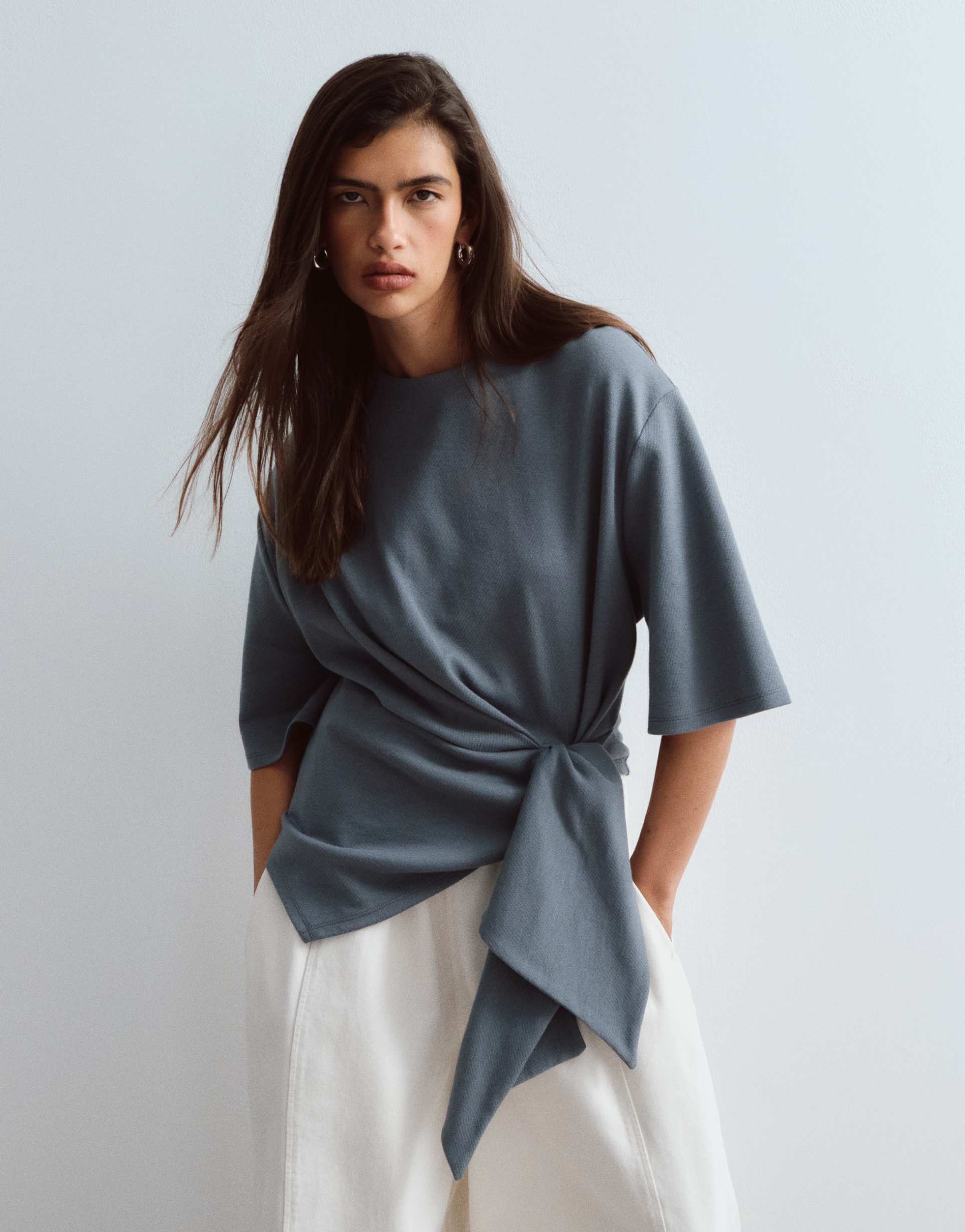 arrange t-shirt with tie waist detail in charcoal