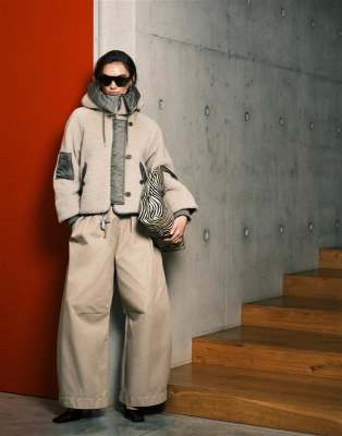 ARRANGE ARRANGE tailored high waist wide leg trouser in khaki stone-Neutral