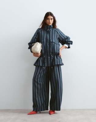 textured barrel leg pants in navy striped print