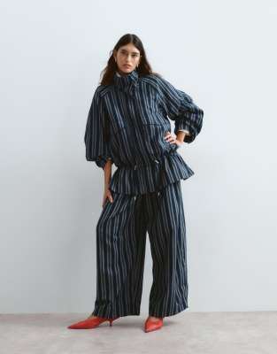 Arrange Textured Oversized Jacket Co-ord In Multi