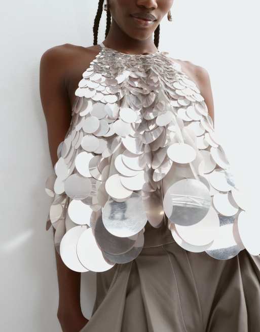 ARRANGE top a trapezio con scollo all'americana con paillettes a dischi specchiati argento, 3 di 5