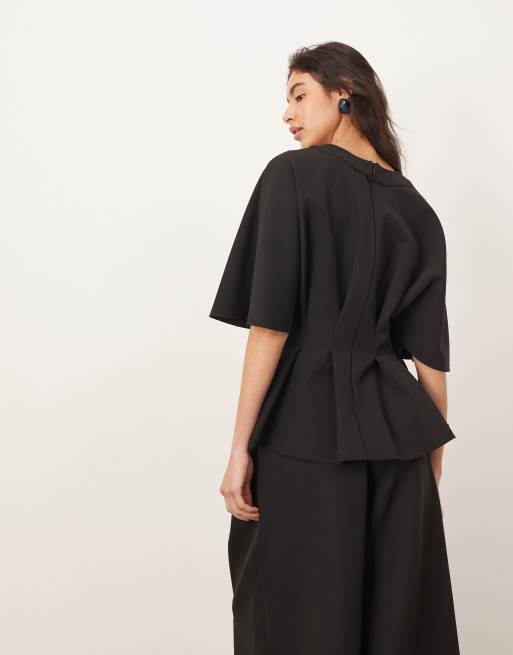 ARRANGE - Top met korte mouwen en geplooide taille in zwart, deel van co-ord set, 4 van 4