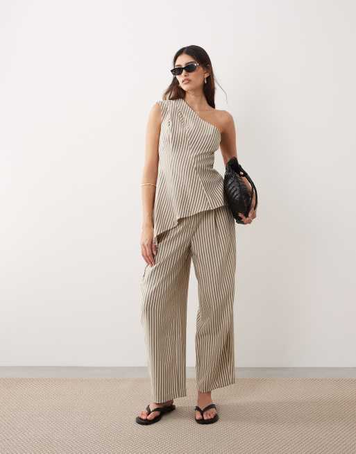 ARRANGE - Top met structuur, blote schouder en asymmetrische zoom in lichtgeel gestreept, deel van co-ord set, 2 van 4