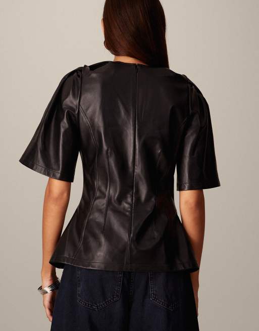 ARRANGE - Top nero in pelle con dettaglio attorcigliato sulle spalle, 4 di 4