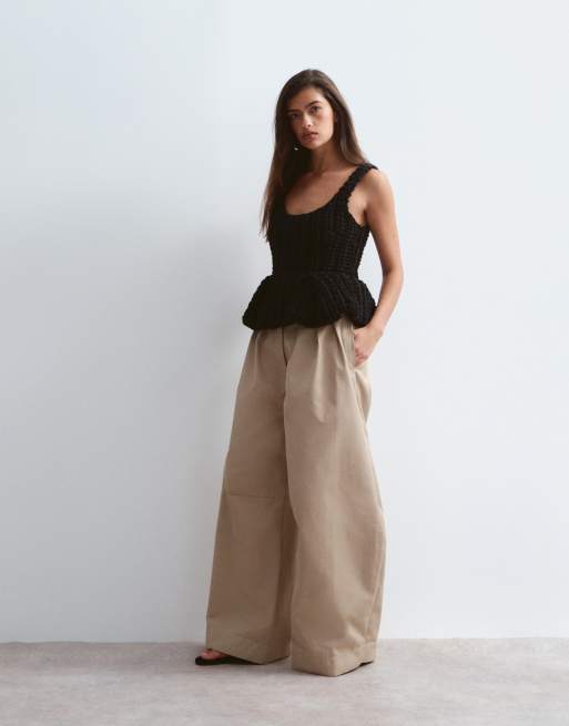 ARRANGE - Top peplo nero in maglia spessa lavorata a mano, 2 di 4