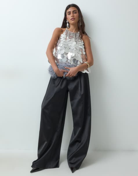 ARRANGE top typu halter o trapezowym kroju z cekinami w srebrnym kolorze - view 1