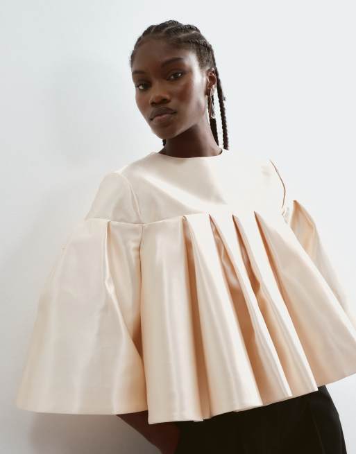 ARRANGE topp i bonded satin med rynkade detaljer i champagne, 3 av 5